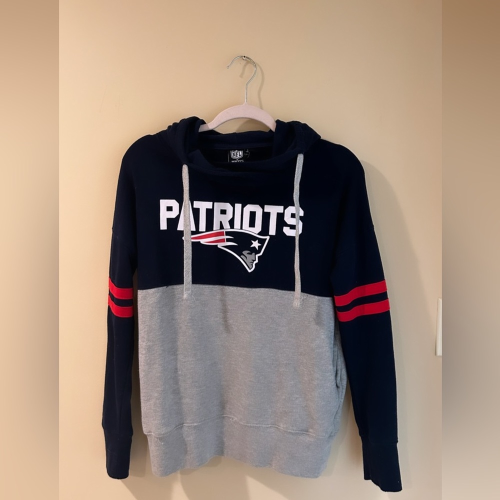 Women’s patriots hoodie